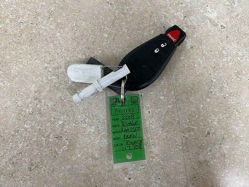 Used 2009 Dodge Ram 1500 Truck SLT image 26