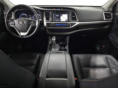 Used 2019 Toyota Highlander Limited image 14