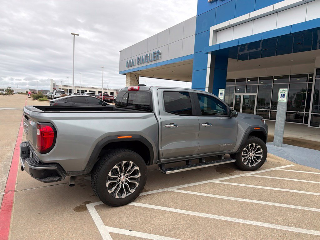 Used 2025 GMC Canyon Denali AWD/4WD image 2