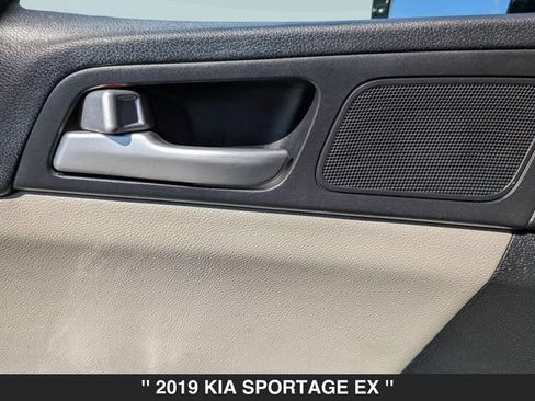 Used 2019 Kia Sportage EX w/ EX Sport Appearance Package AWD/4WD image 12