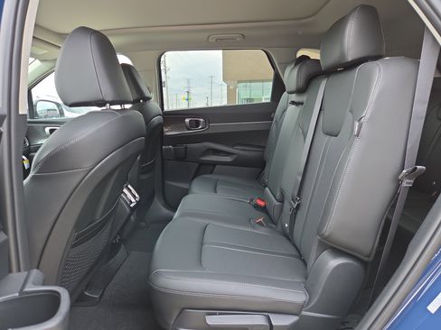 New 2026 Kia Sorento S w/ S Panoramic Sunroof Package FWD image 6