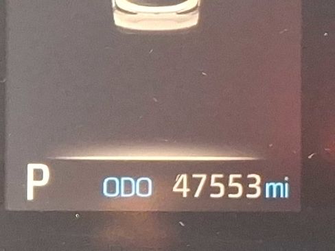 Certified 2024 Toyota Sienna XLE image 25