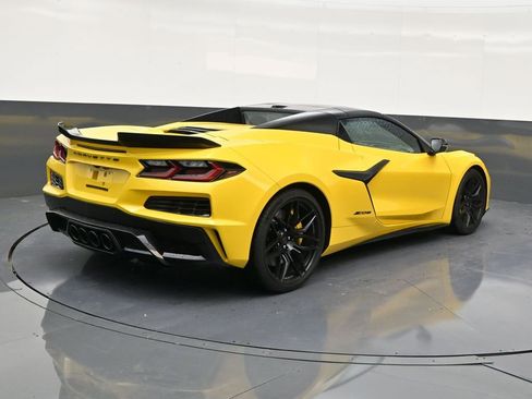 Used 2026 Chevrolet Corvette Z06 RWD image 5