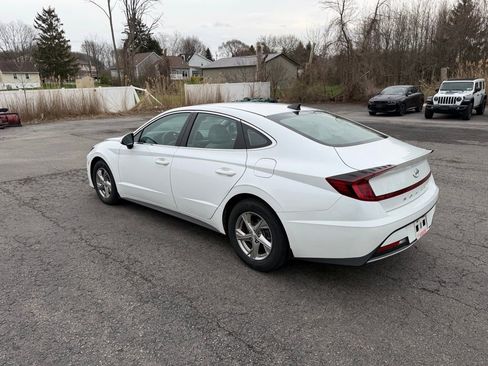 Used 2021 Hyundai Sonata SE w/ Preferred Accessory Package image 4