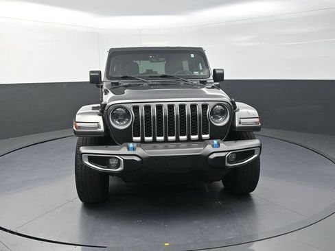 Used 2023 Jeep Wrangler Unlimited Sahara w/ Cold Weather Group AWD/4WD image 5