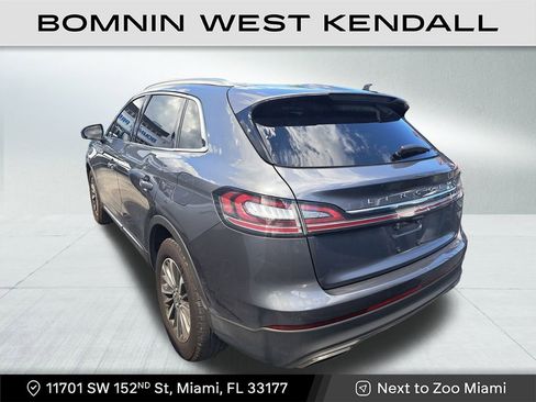 Used 2023 Lincoln Nautilus AWD w/ Premium Package image 3