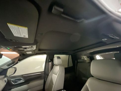 Used 2021 Chevrolet Tahoe Z71 w/ Luxury Package image 18