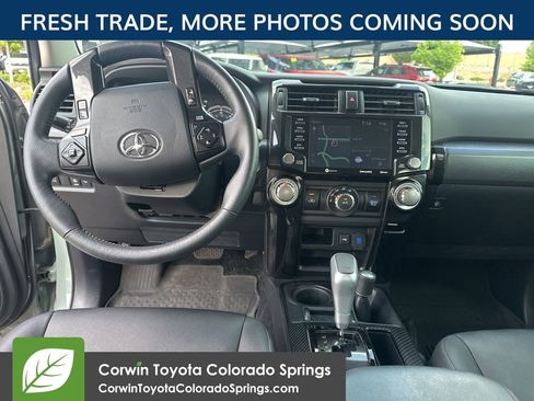 Used 2022 Toyota 4Runner TRD Off-Road Premium AWD/4WD image 11