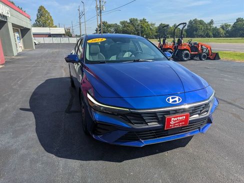 Used 2024 Hyundai Elantra Limited FWD image 6