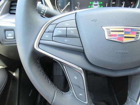 New 2026 Cadillac XT5 Luxury w/ LPO, Floor Liner Package FWD image 20