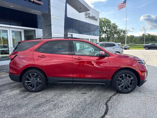 Certified 2024 Chevrolet Equinox RS w/ RS Leather Package AWD/4WD image 7