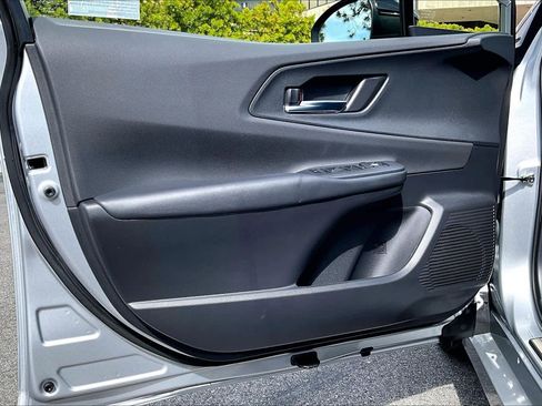 Used 2026 Toyota Prius Plug-In Hybrid image 20