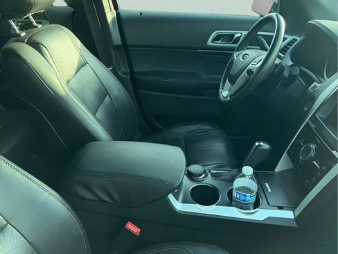 Used 2013 Ford Explorer Sport w/ Class III Trailer Tow Pkg image 8