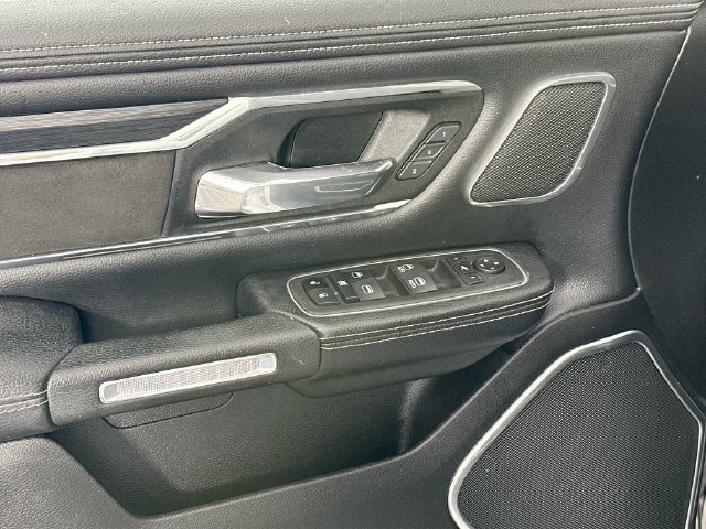 Used 2023 RAM 1500 Laramie AWD/4WD image 25