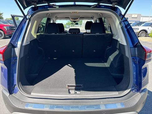 Used 2023 Nissan Rogue SV AWD/4WD image 23
