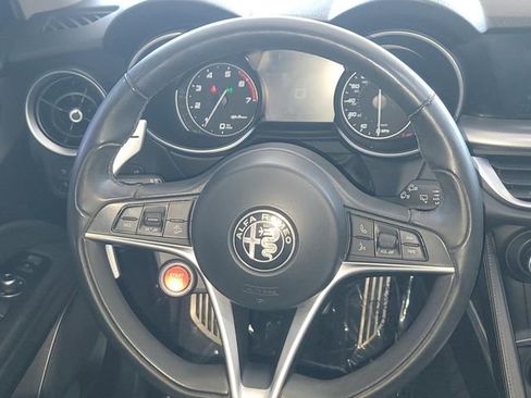 Used 2018 Alfa Romeo Stelvio Sport w/ Quick Order Package 22J Sport AWD/4WD image 14