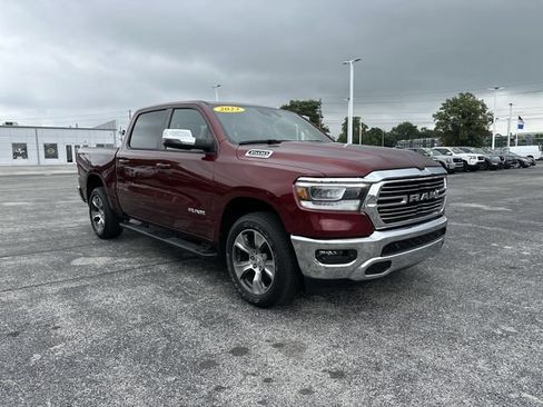 Used 2023 RAM 1500 Laramie AWD/4WD image 11