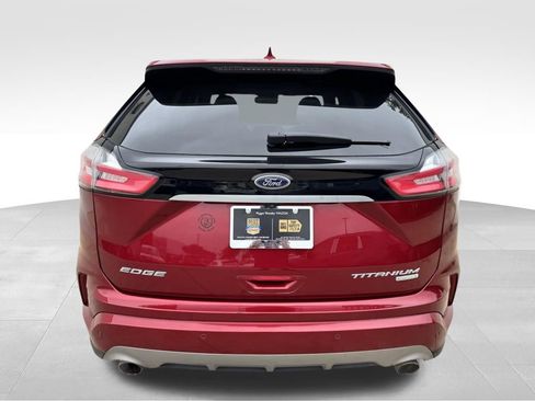 Used 2019 Ford Edge Titanium w/ Equipment Group 301A FWD image 6
