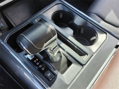 Certified 2022 Ford F150 Lariat w/ Equipment Group 502A High image 26