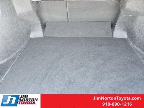 Used 2025 Toyota Camry SE FWD image 32