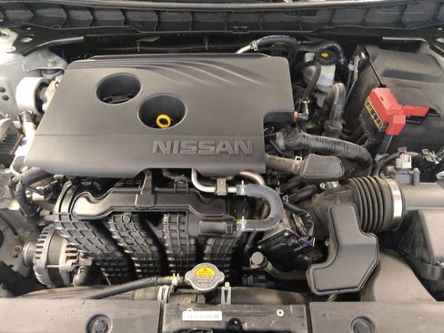 Used 2020 Nissan Altima 2.5 SR FWD image 30