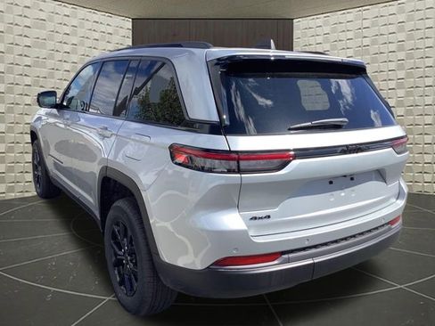 New 2026 Jeep Grand Cherokee Altitude AWD/4WD image 6