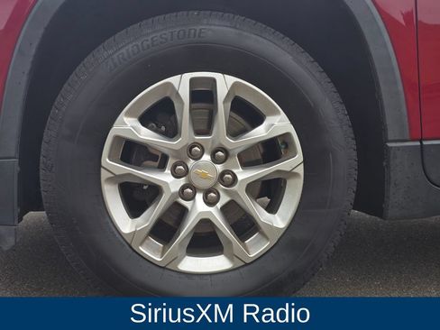 Used 2019 Chevrolet Traverse LT FWD image 8