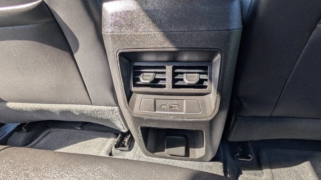 Used 2023 Chevrolet Colorado LT w/ LT Convenience Package III AWD/4WD image 18