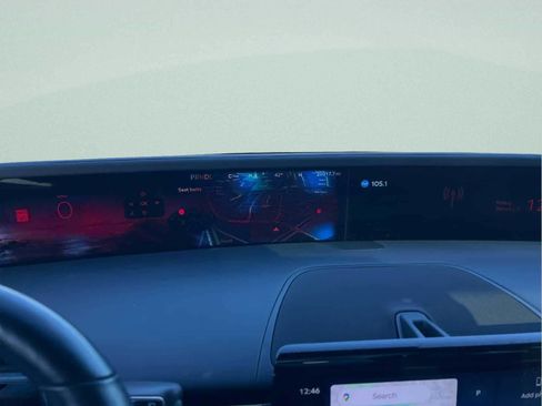 Used 2024 Lincoln Nautilus Reserve w/ Equipment Group 202A image 34