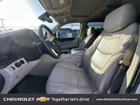 Used 2020 Cadillac Escalade Premium Luxury RWD image 9