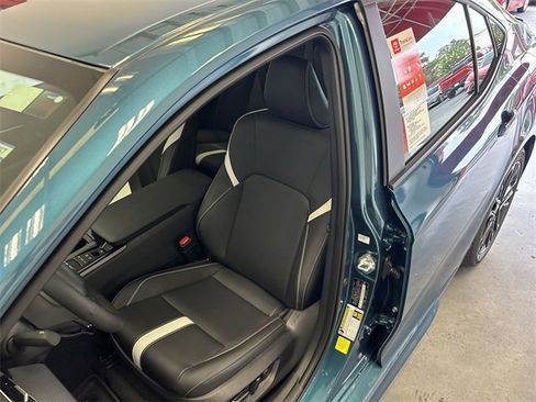 Used 2025 Toyota Camry SE w/ Multimedia Upgrade Package image 12