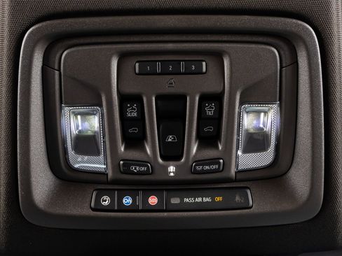 Used 2025 GMC Sierra 2500 Denali w/ Denali Reserve Package image 28