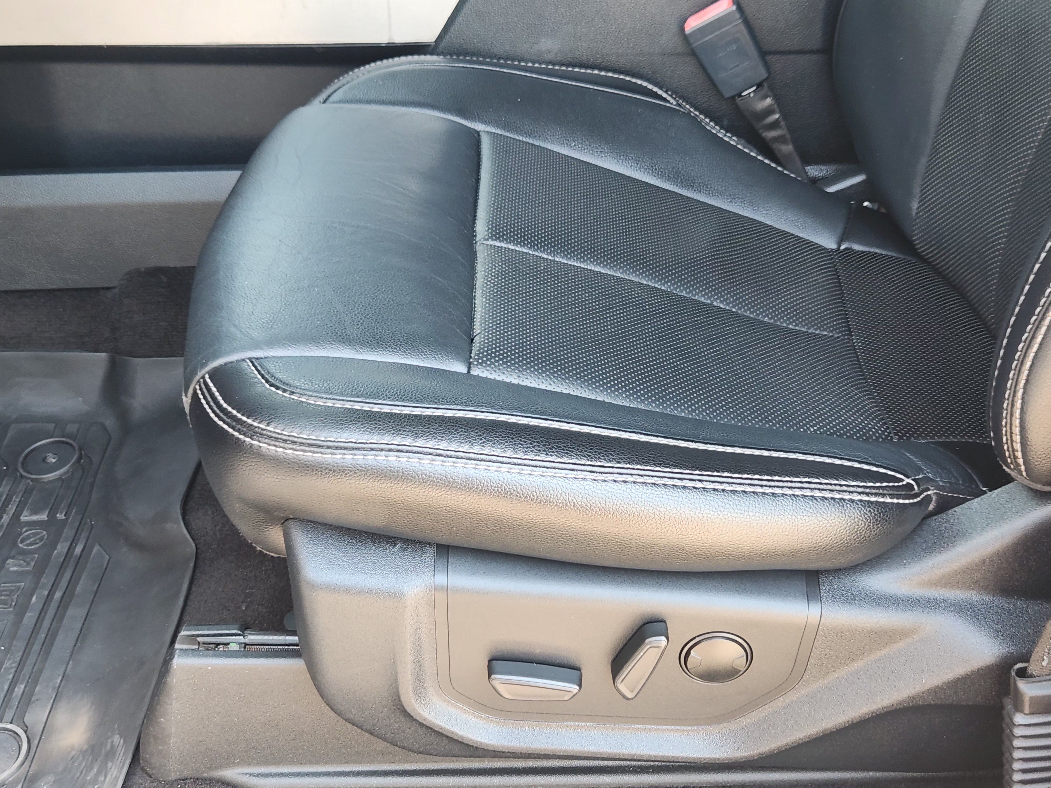 Used 2020 Ford F150 Lariat RWD image 24