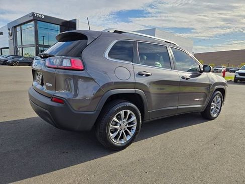 Used 2019 Jeep Cherokee Latitude Plus FWD image 6