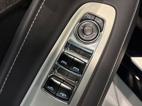 Used 2024 Chevrolet Corvette Stingray Convertible w/ Z51 Performance Package image 11