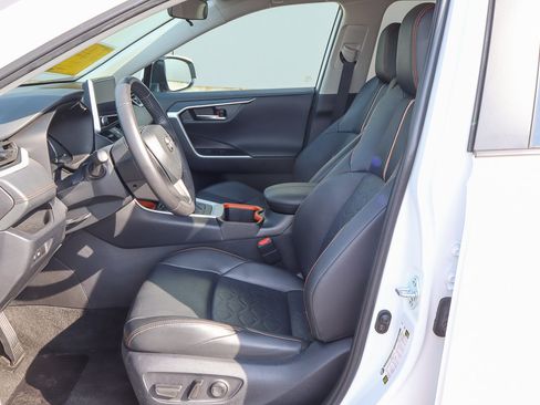 Used 2024 Toyota RAV4 Adventure image 7