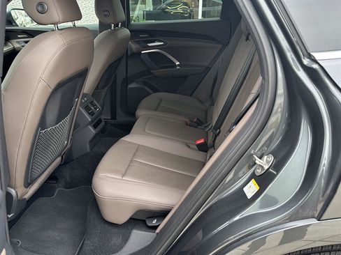 Used 2025 Audi Q5 Premium Plus w/ Premium Plus image 14