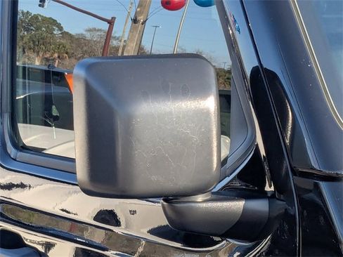 Used 2023 Jeep Wrangler Willys image 12