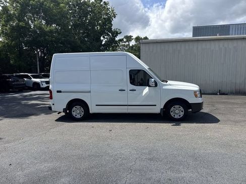 Used 2016 Nissan NV 2500 SV w/ Technology Package RWD image 4