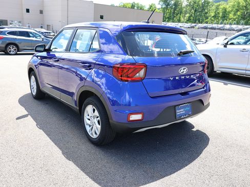 Certified 2023 Hyundai Venue SE FWD image 5