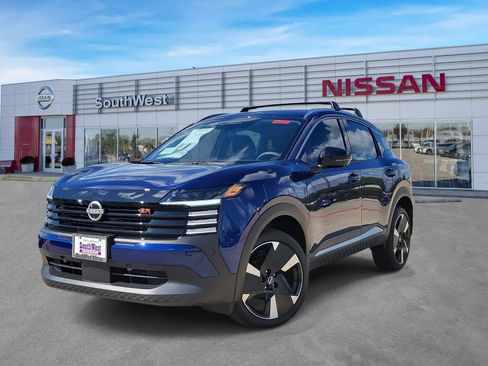 New 2026 Nissan Kicks SR FWD image 1