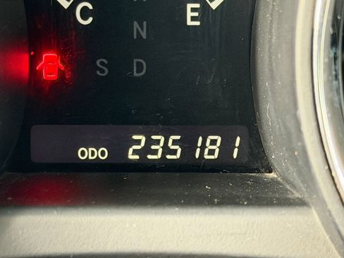 Used 2010 Toyota Highlander Limited FWD image 19