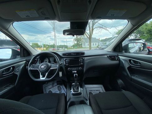 Used 2021 Nissan Rogue Sport S FWD image 10
