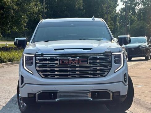Used 2024 GMC Sierra 1500 Denali w/ Denali Reserve Package AWD/4WD image 2