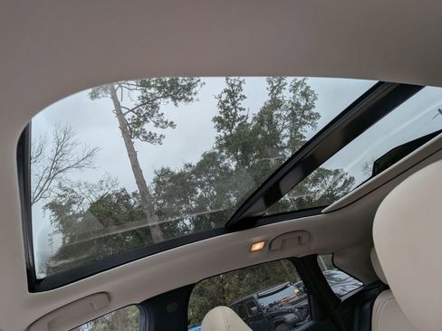 Used 2019 INFINITI QX50 Essential w/ Premium Heat Package image 28