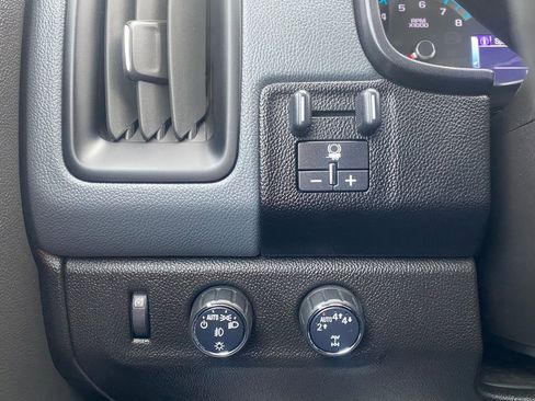 Used 2017 Chevrolet Colorado Z71 image 29