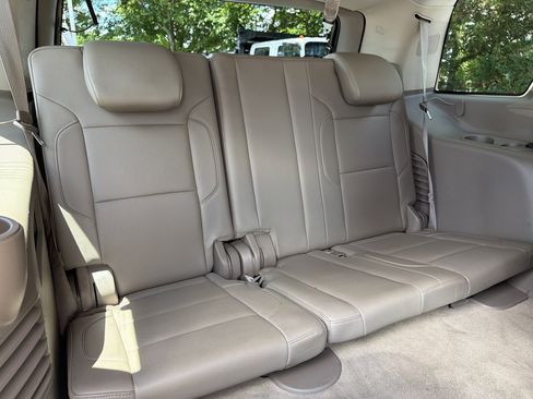 Used 2015 GMC Yukon SLT w/ Open Road Package AWD/4WD image 33