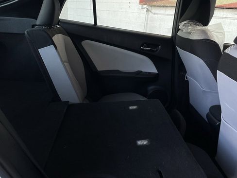 Used 2017 Toyota Prius Two image 16