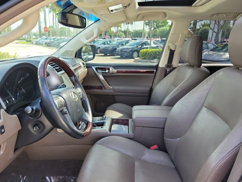 Used 2019 Lexus GX 460 Premium AWD/4WD image 22