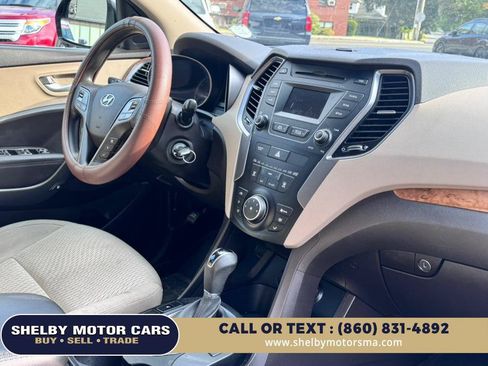Used 2016 Hyundai Santa Fe SE AWD/4WD image 12